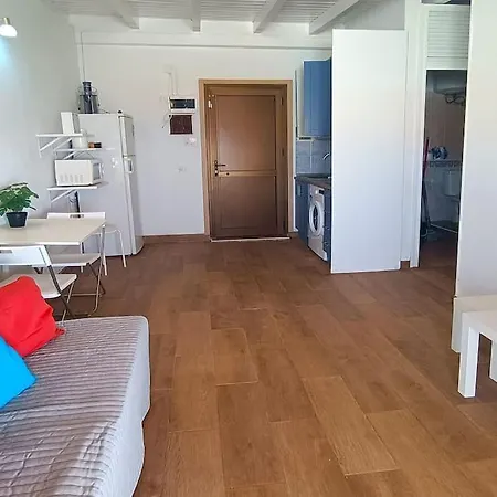 Cosy With Pool And Sea View -bianca Apartment *