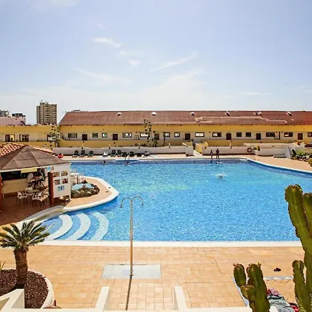 Cosy With Pool And Sea View -bianca Apartment